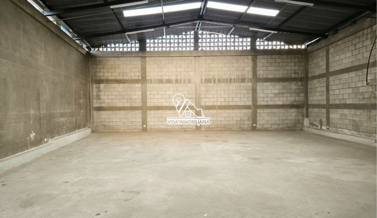 Bodega de 154 m2 en Xela, zona 2 - 2