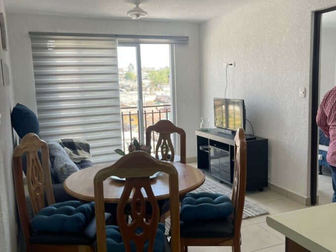 APARTAMENTO AMUEBLADO EN XELA, EN COMPLEJO