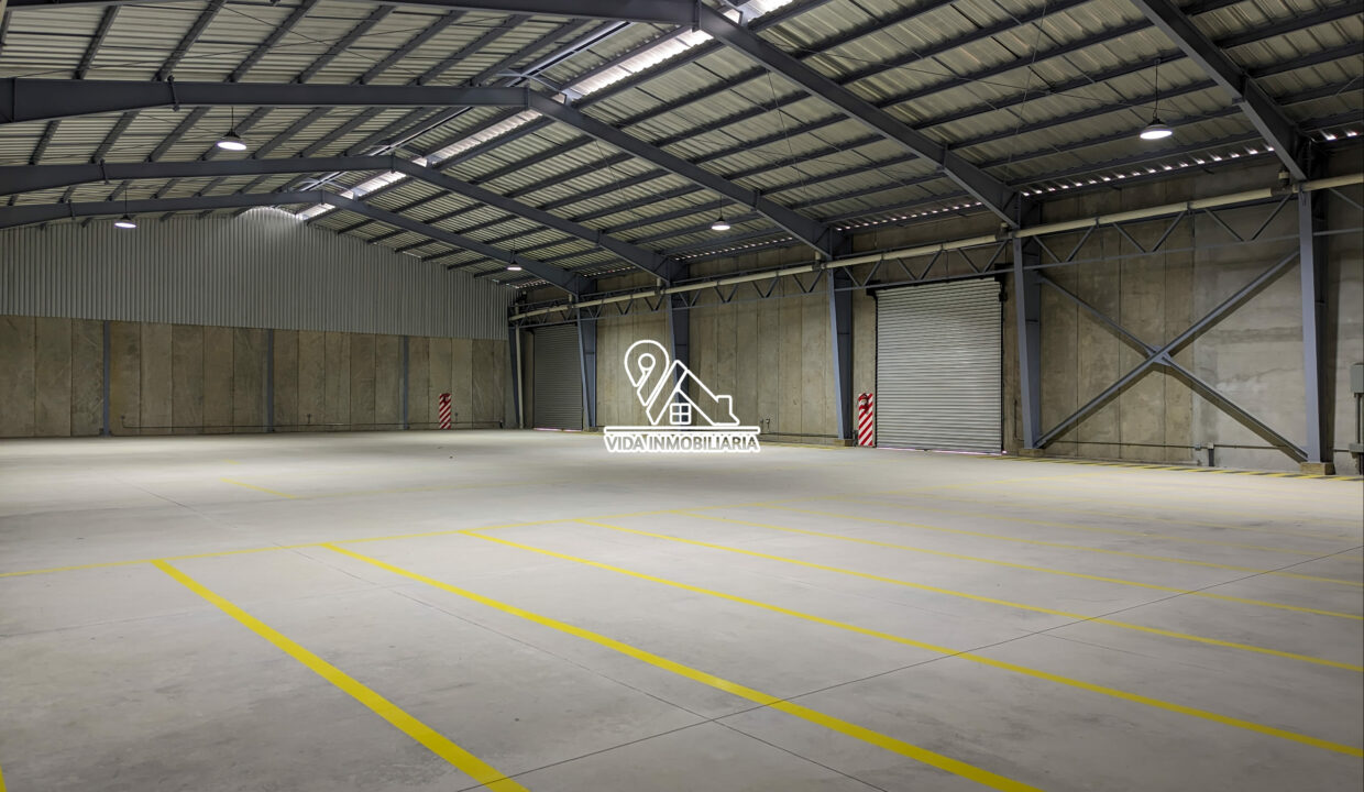 Bodega en Quetzaltenango 840 + 120 m2 1.3