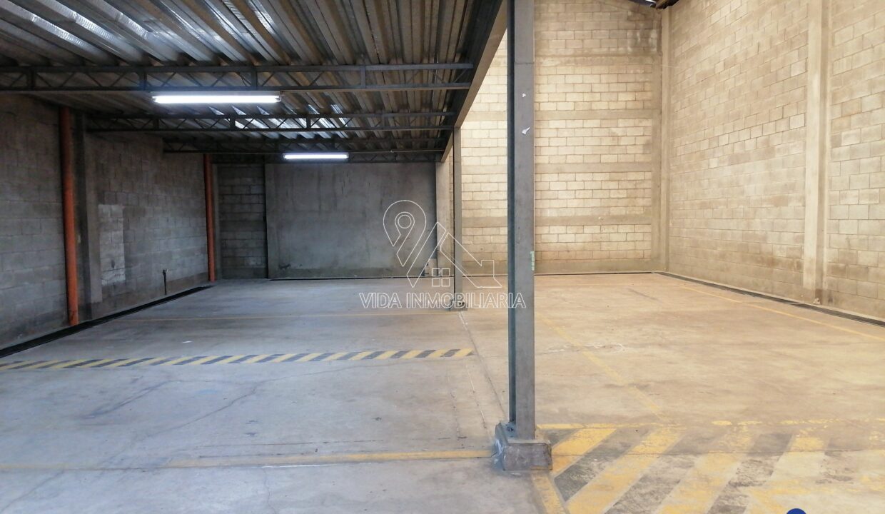 Bodega en Xela 365 M2 construccion 3