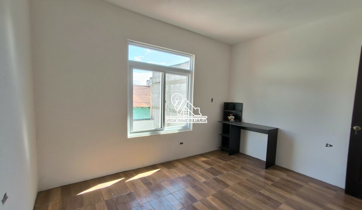Casa en venta en Xela, cerca del parque central 10