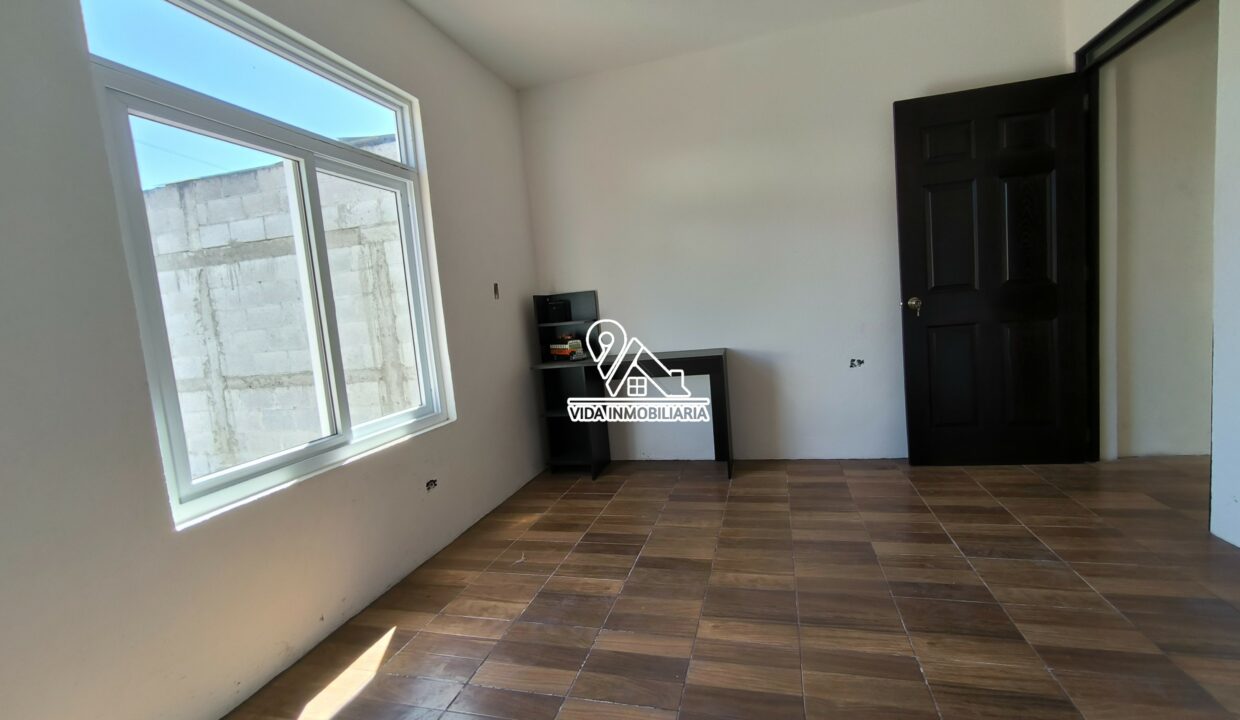 Casa en venta en Xela, cerca del parque central 11