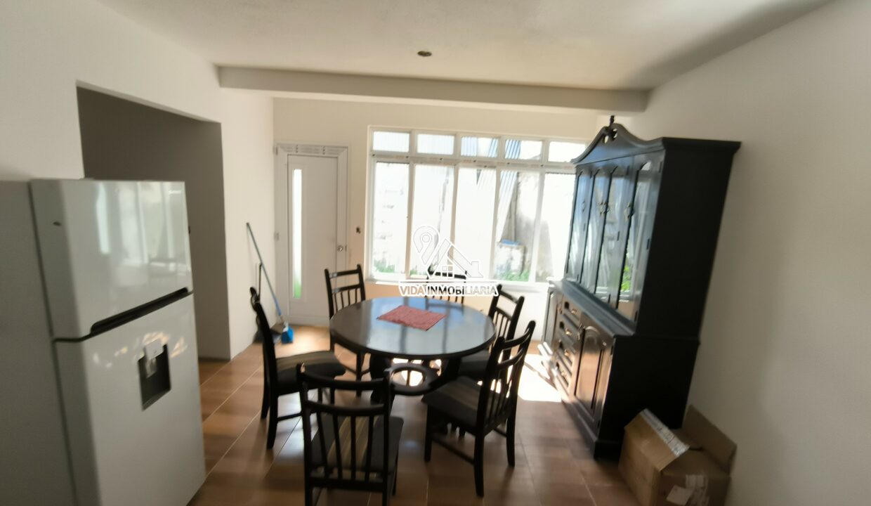Casa en venta en Xela, cerca del parque central 6